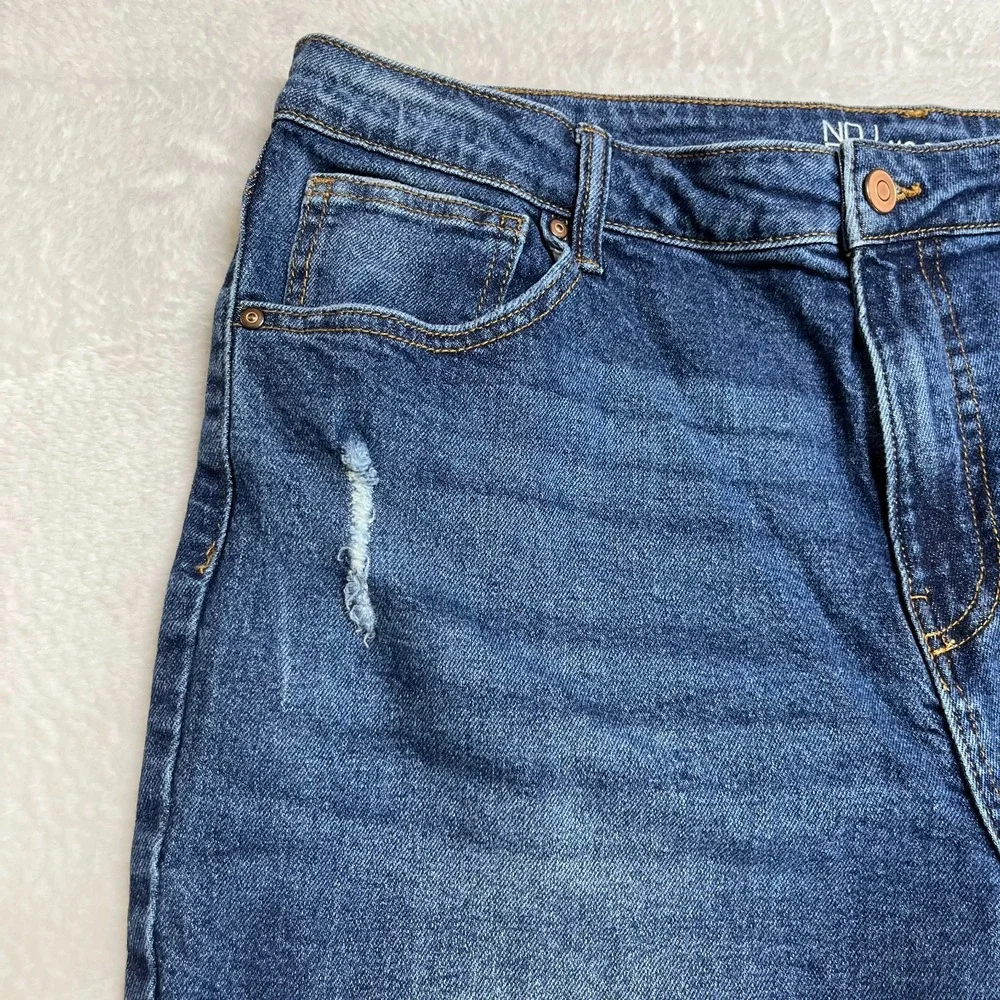 No Boundaries Bootcut Jeans Women's 17 Blue Denim Distressed Frayed Hem - 35X30